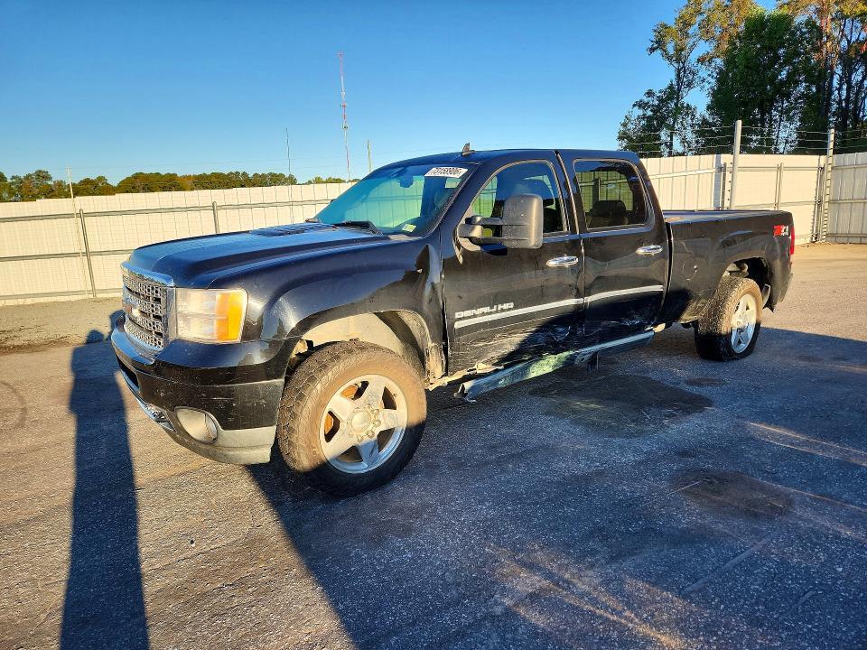 2014 GMC SIERRA K2500 DENALI  