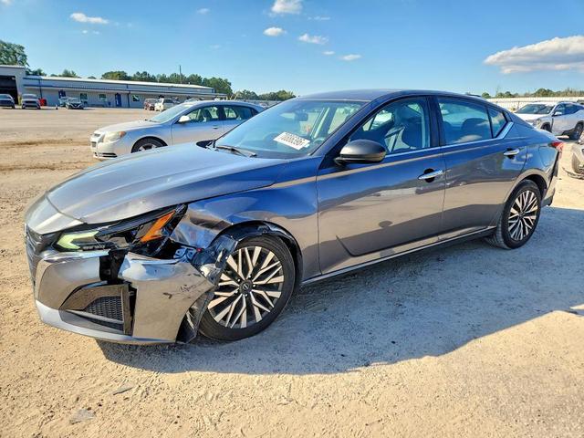 2024 NISSAN ALTIMA SV  
