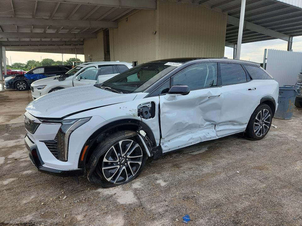 2026 CADILLAC OPTIQ SPORT  