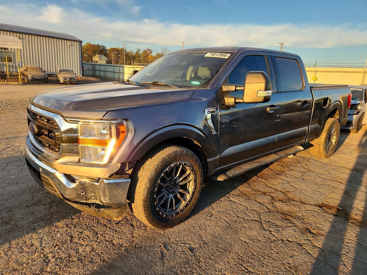 Вид 2021 FORD F150 SUPERCREW, угол 1