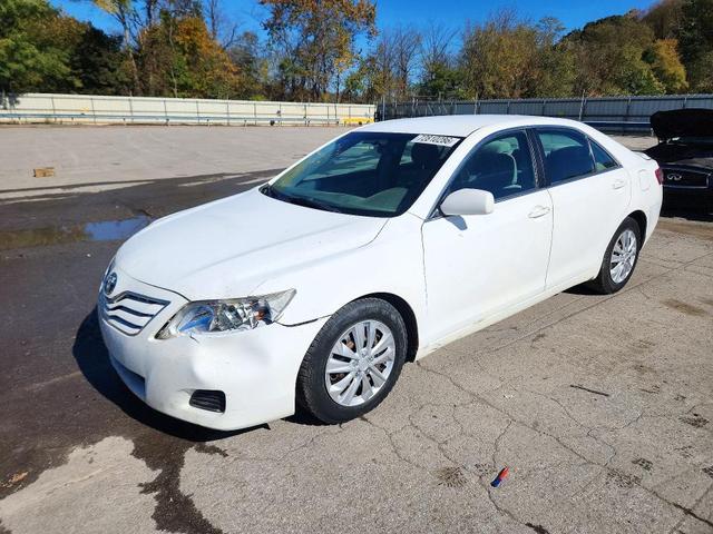 2011 TOYOTA CAMRY LE  