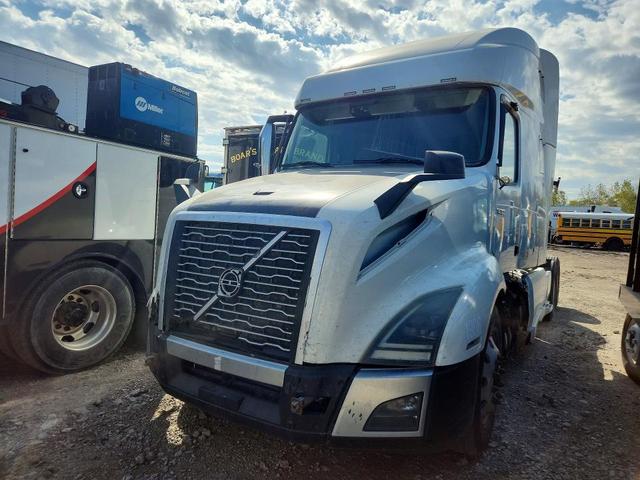 2019 VOLVO VN