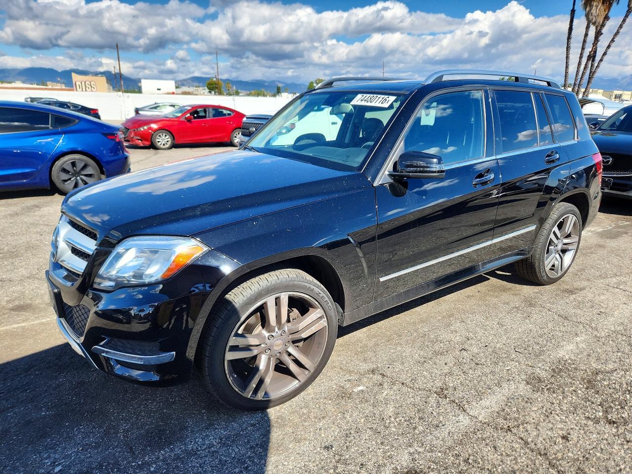 Vista de 2015 Mercedes-Benz GLK CLASS 350 4MATIC, ángulo 1
