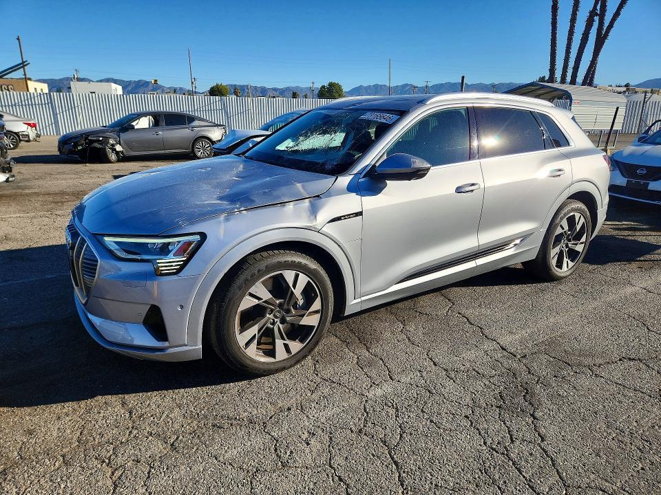 2022 AUDI E-TRON PREMIUM PLUS  