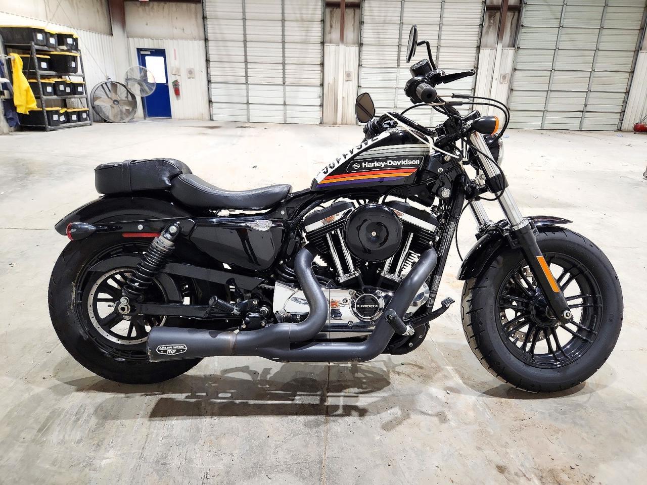 Vue de 2019 HARLEY-DAVIDSON XL1200 XS, angle 1