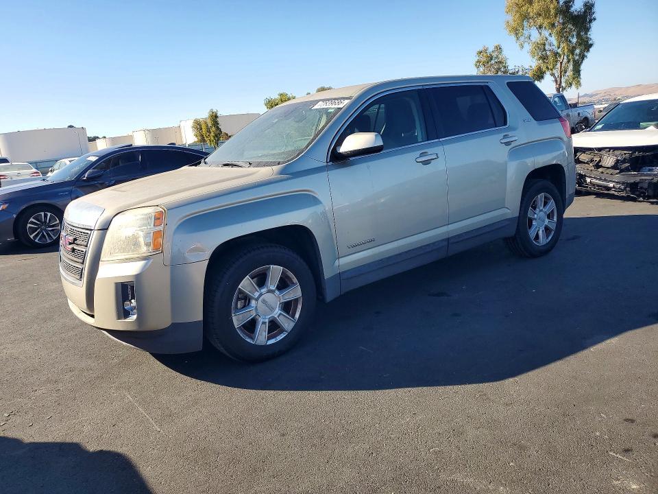 2013 GMC TERRAIN SLE  