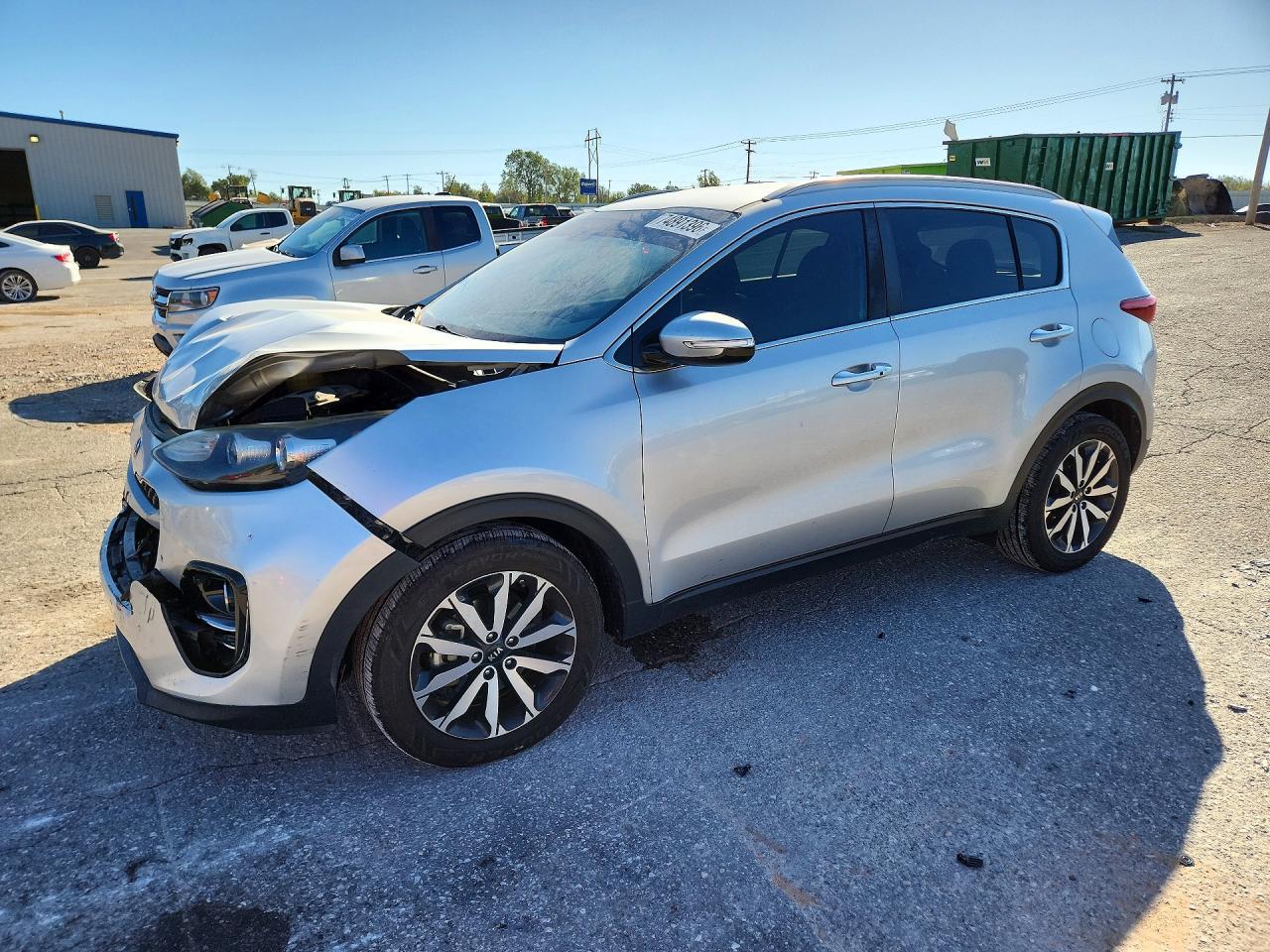 Vue de 2018 KIA SPORTAGE EX, angle 1