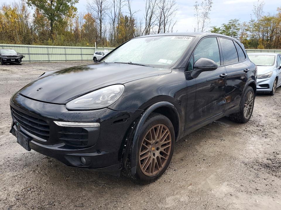 2017 PORSCHE CAYENNE   
