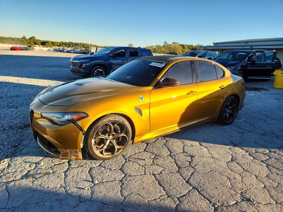2021 ALFA ROMEO GIULIA QUADRIFOGLIO  