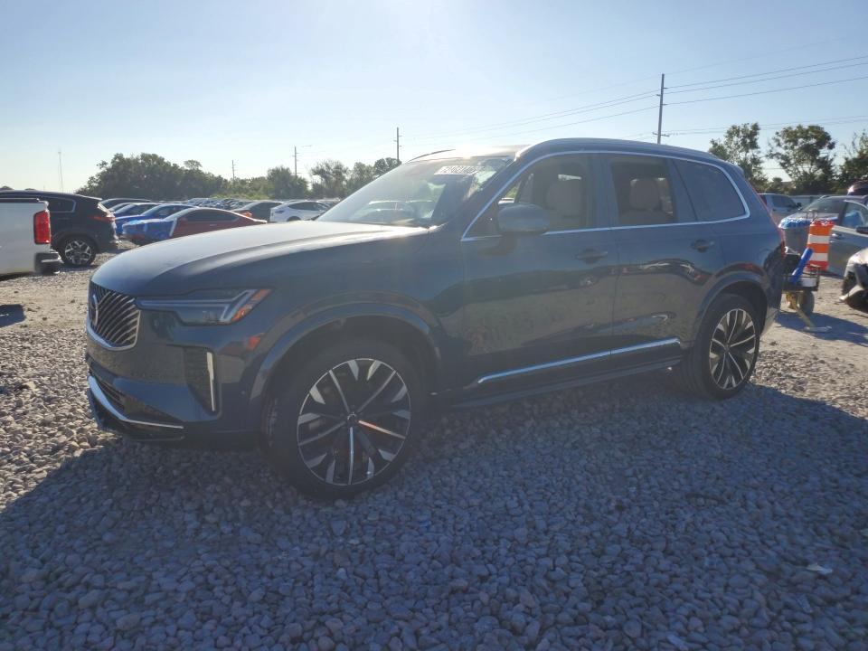 2026 VOLVO XC90 PLUS  