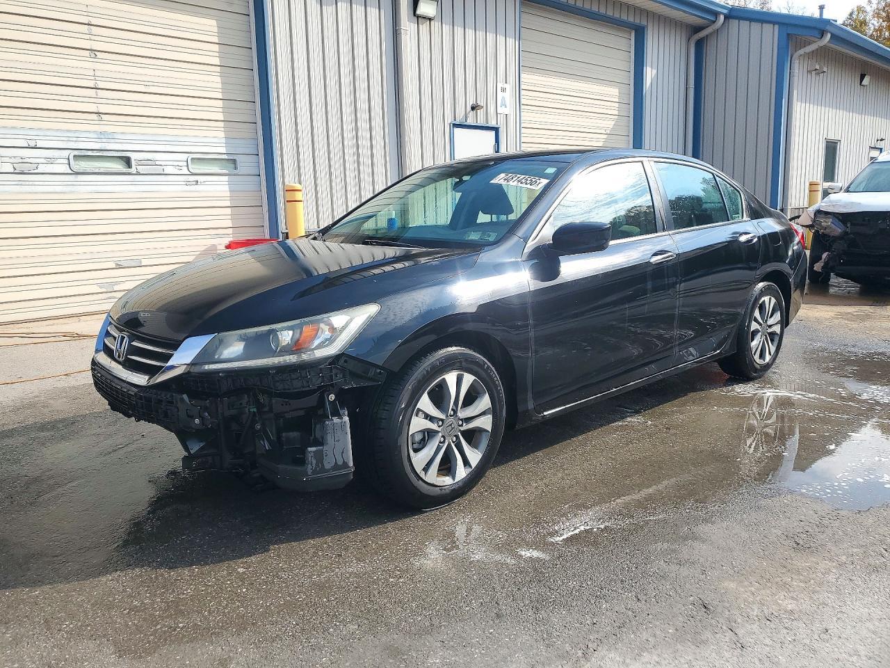 Vista de 2015 HONDA ACCORD LX, ángulo 1