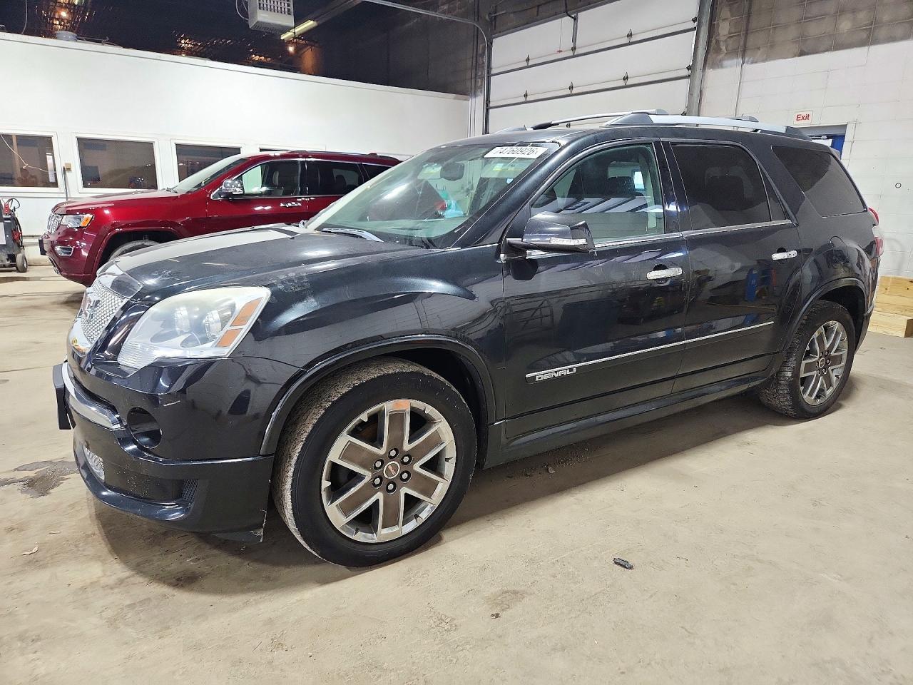 منظر 2012 GMC ACADIA DEN DENALI، زاوية 1