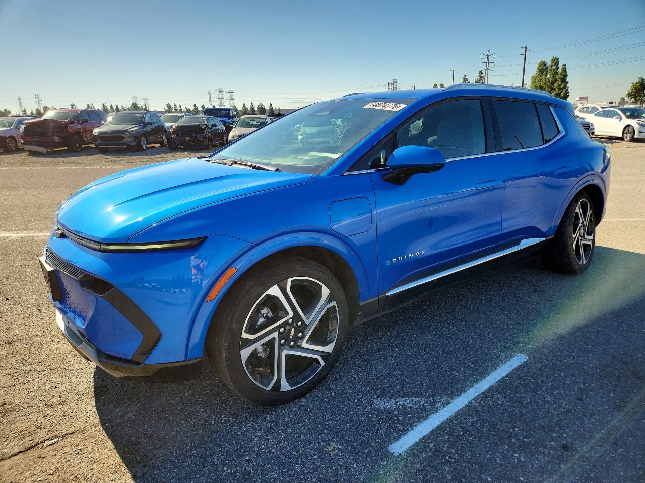 Vista de 2025 CHEVROLET EQUINOX LT, ángulo 1