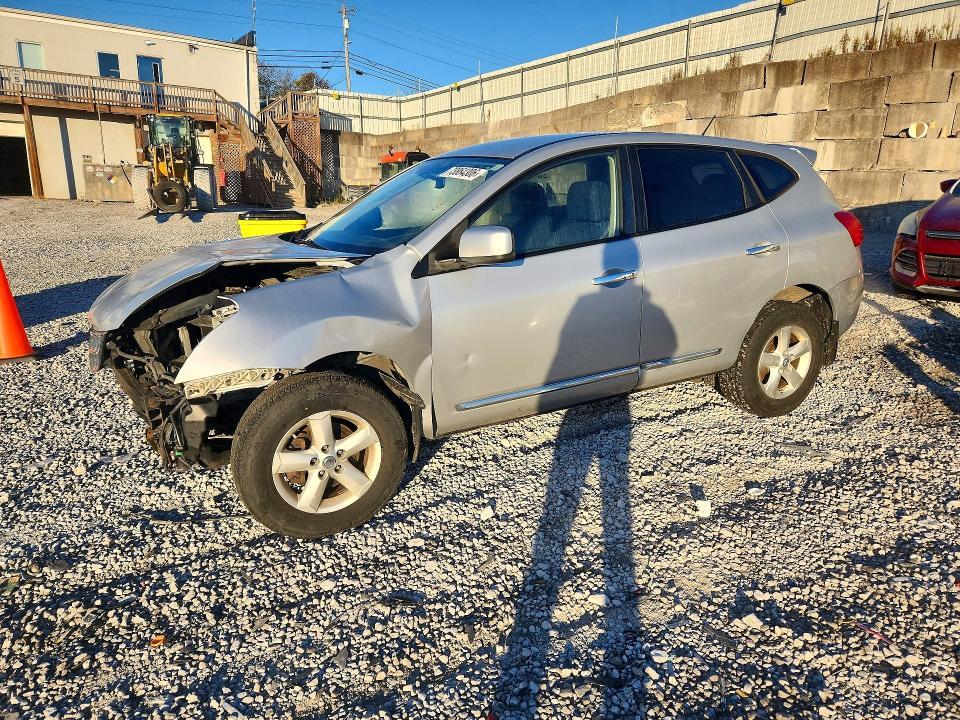2013 NISSAN ROGUE S  