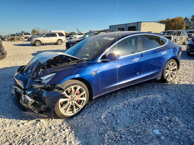 2018 TESLA MODEL 3   