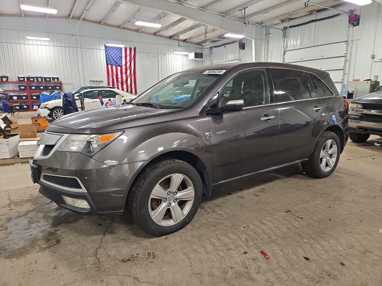 Vue de 2010 ACURA MDX, angle 1