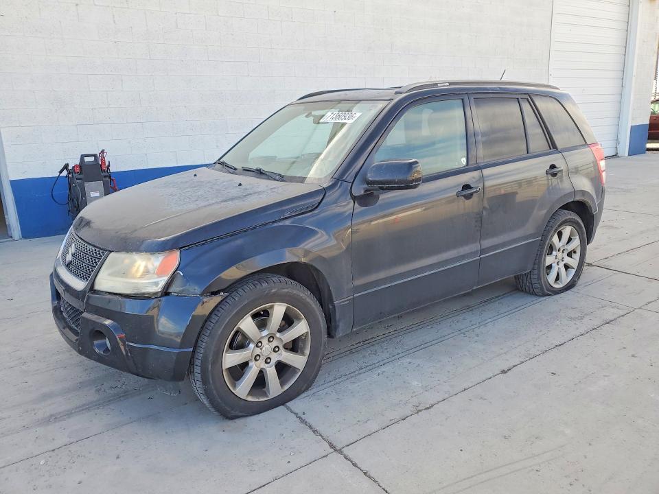 2011 SUZUKI GRAND VITARA JLX  