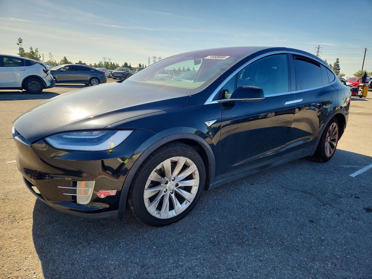 منظر 2016 TESLA MODEL X، زاوية 1