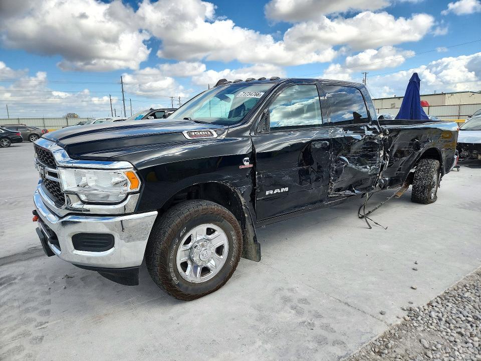 2020 RAM 3500 TRADESMAN  