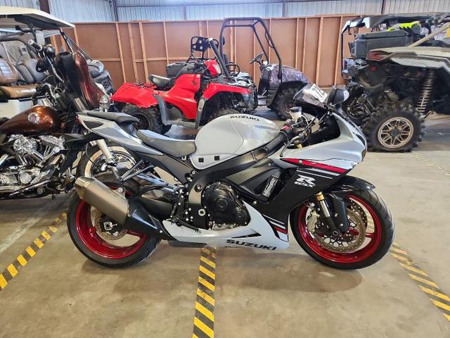 2023 SUZUKI GSX-R750   