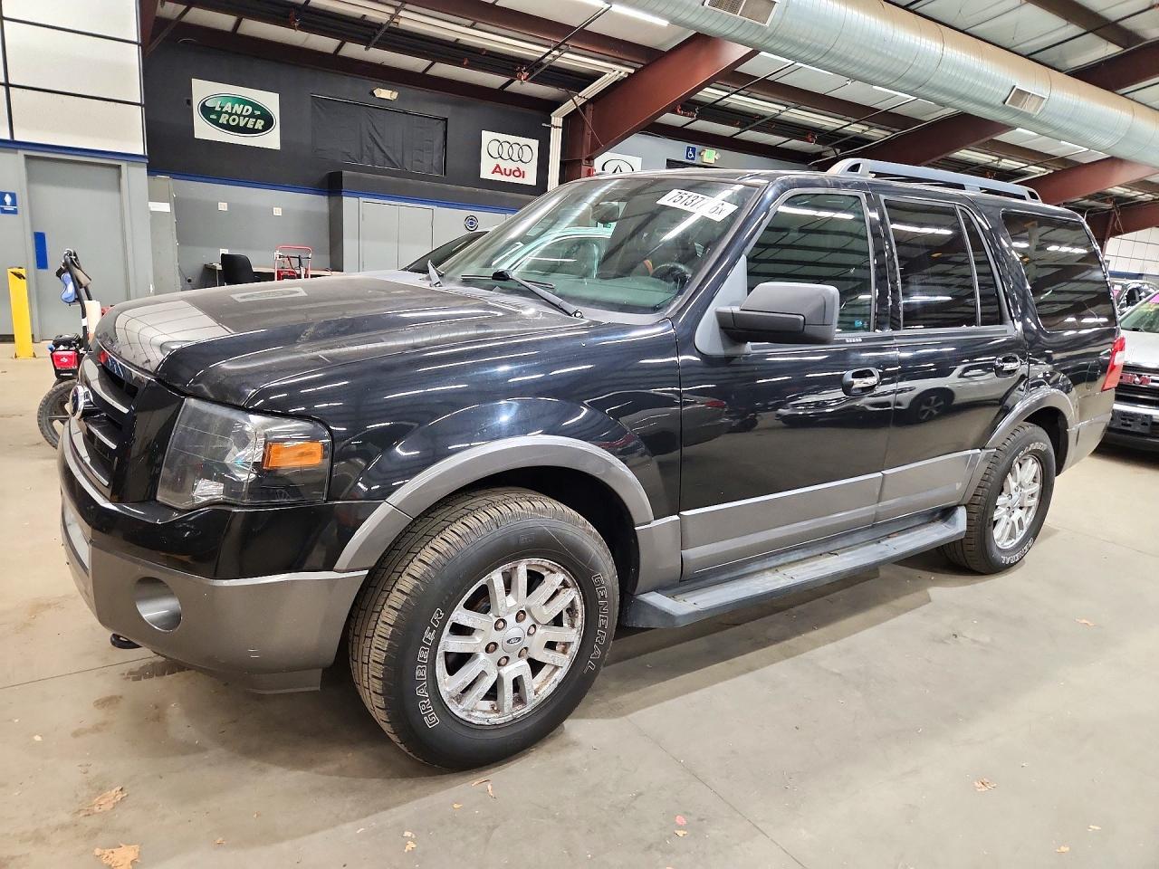 منظر 2012 FORD EXPEDITION XLT، زاوية 1