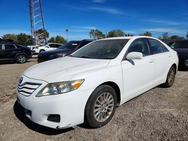2010 TOYOTA CAMRY LE  