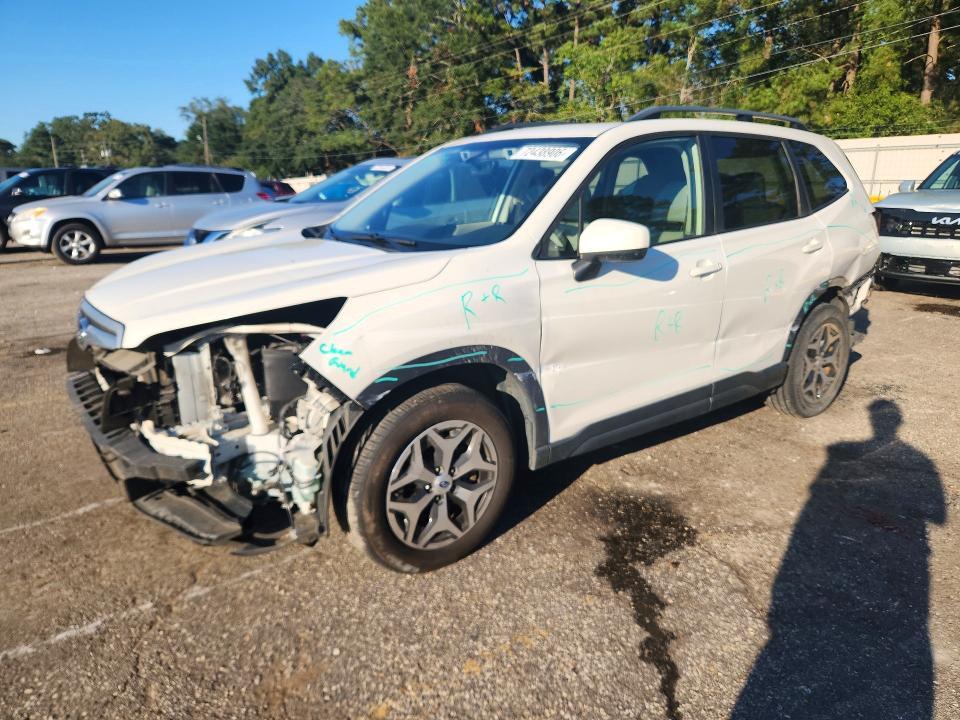 2019 SUBARU FORESTER PREMIUM  