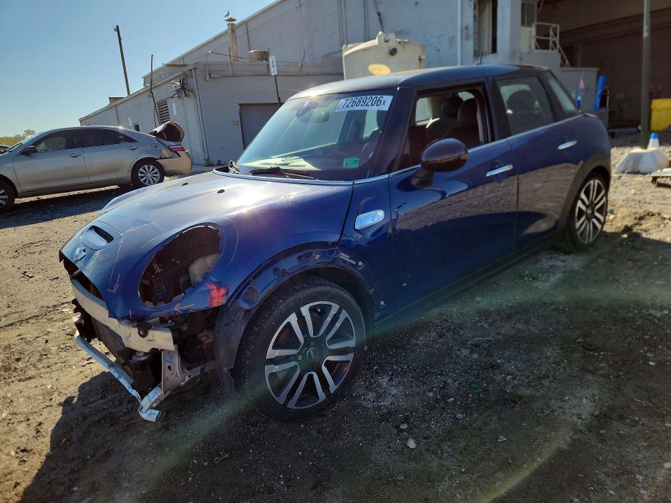 2016 MINI COOPER S  