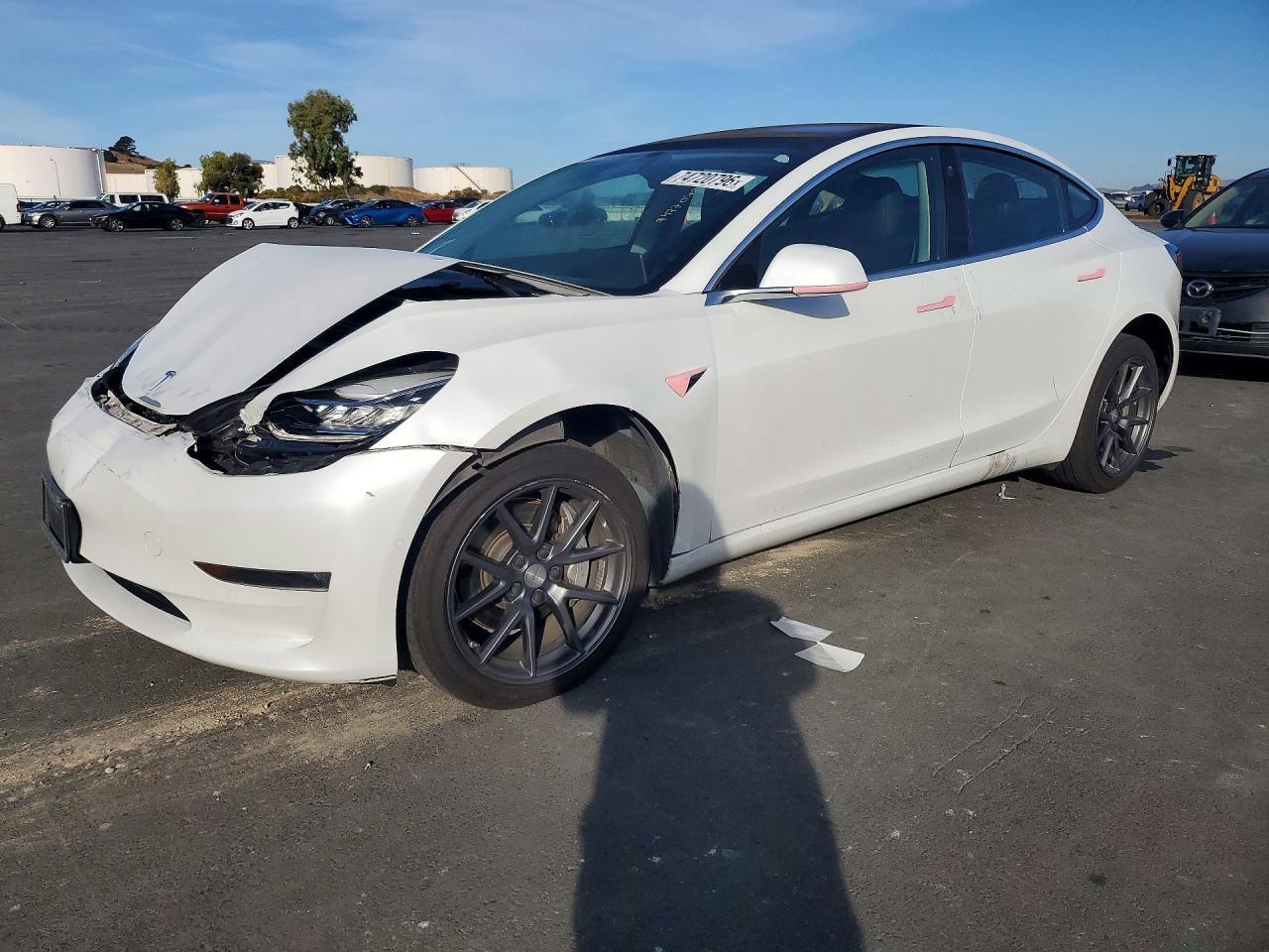 منظر 2018 TESLA MODEL 3، زاوية 1