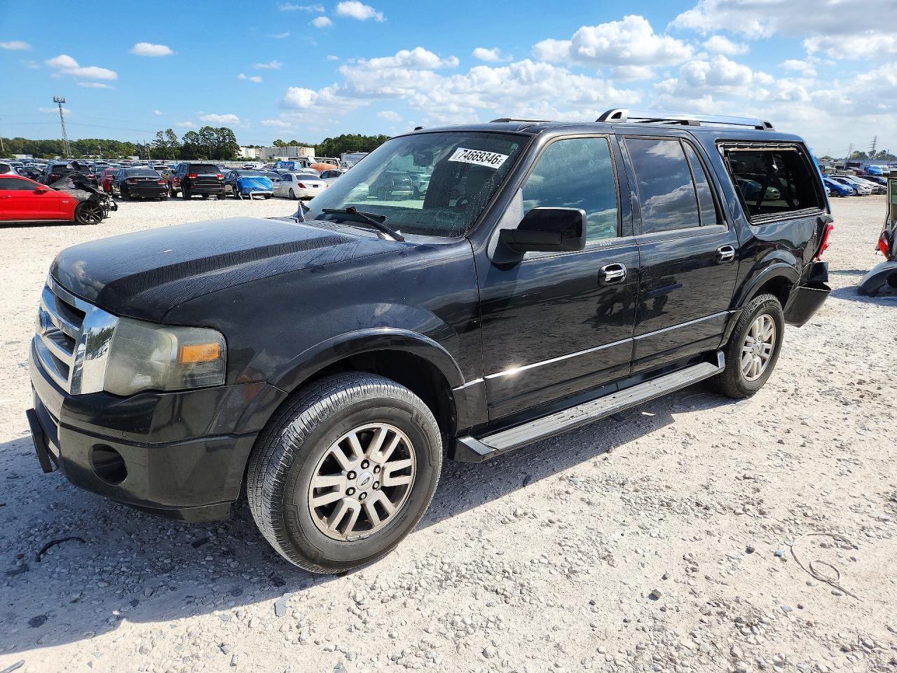 Vue de 2013 FORD EXPEDITION EL LIMITED, angle 1