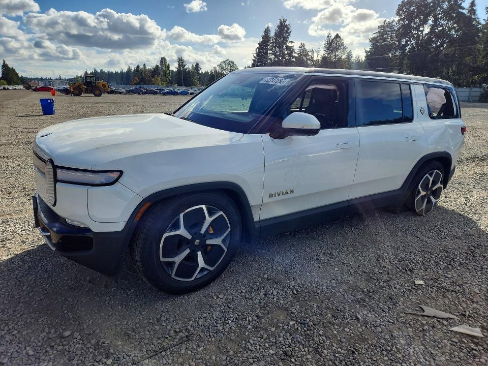 2023 RIVIAN R1S ADVENTURE  