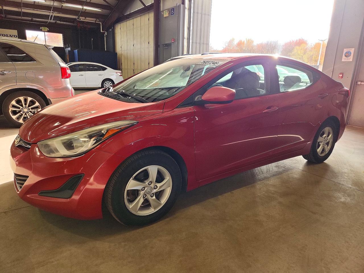 منظر 2015 HYUNDAI ELANTRA SE، زاوية 1