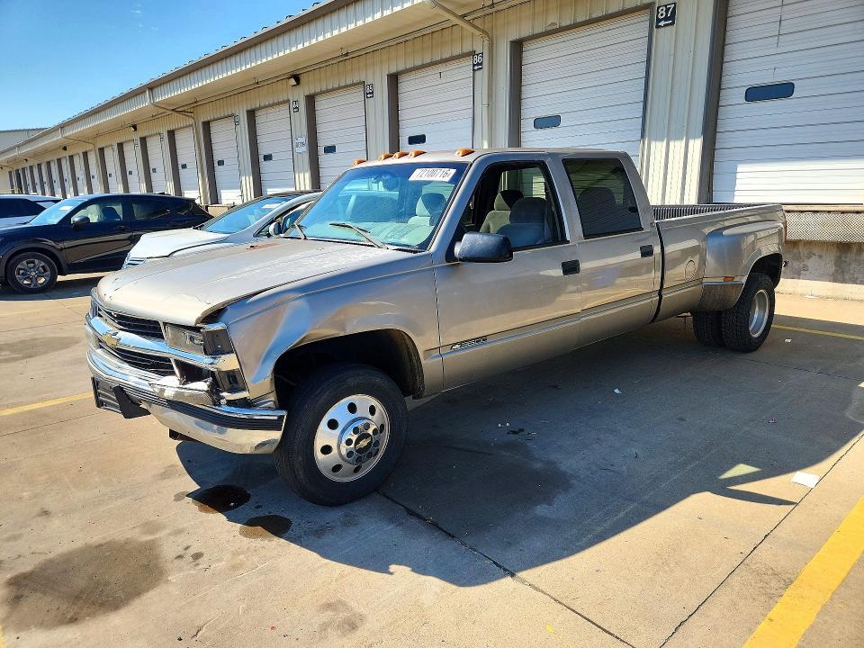 2000 CHEVROLET GMT-400 C3500  