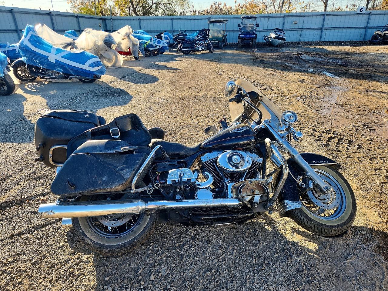 Vue de 2001 HARLEY-DAVIDSON FLHRCI, angle 1