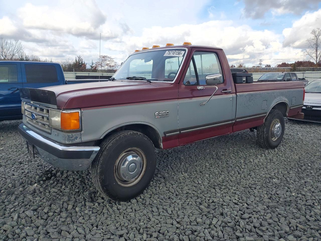 Vista de 1988 FORD F250, ángulo 1