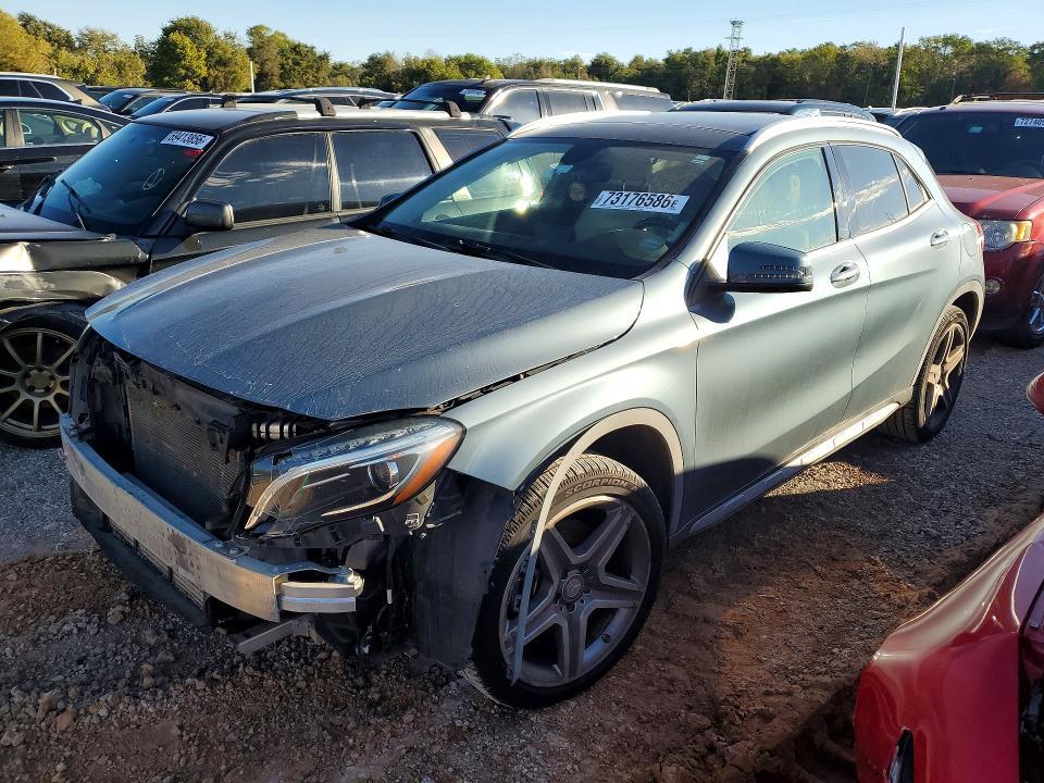 2015 MERCEDES-BENZ GLA 250 4MATIC  