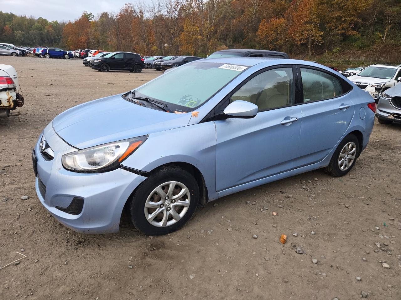 Vue de 2012 HYUNDAI ACCENT GLS, angle 1