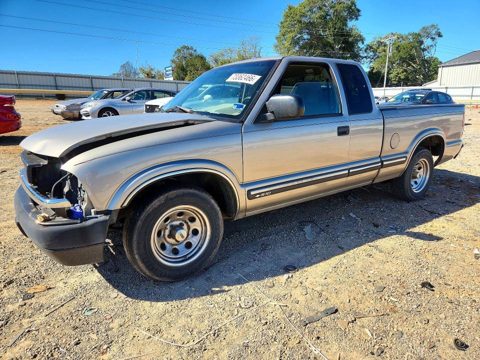 2000 CHEVROLET S10   