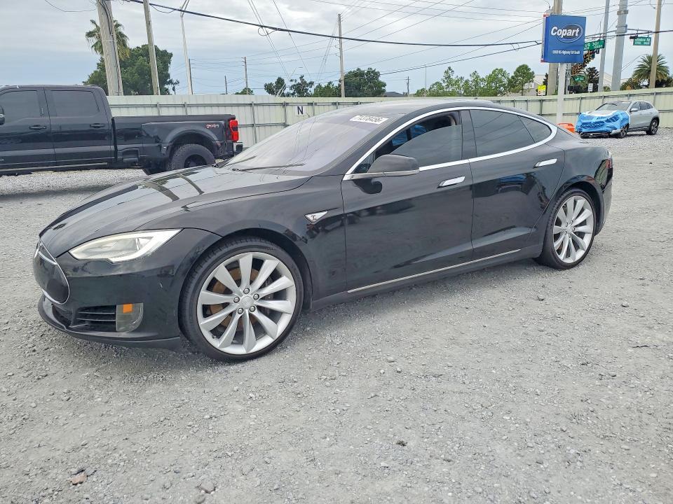 2013 TESLA MODEL S   