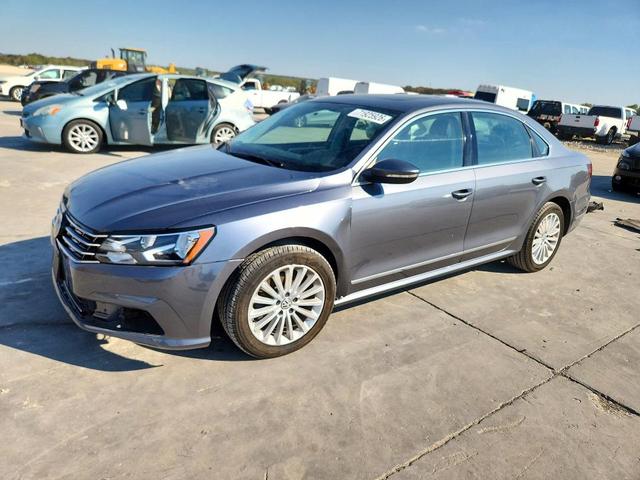 2016 VOLKSWAGEN PASSAT SE  