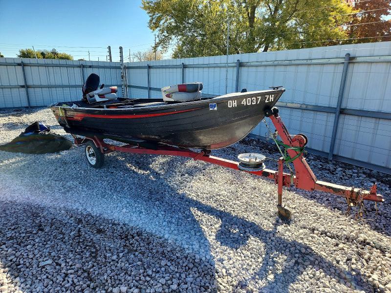 2000 ASTRO BOAT
