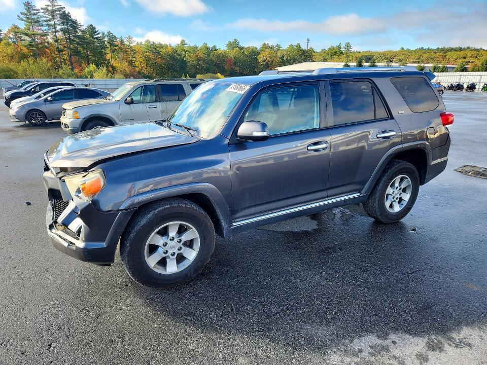 2010 TOYOTA 4RUNNER SR5  