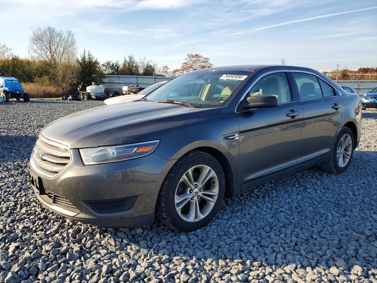 Vedere 2018 FORD TAURUS SE, unghi 1