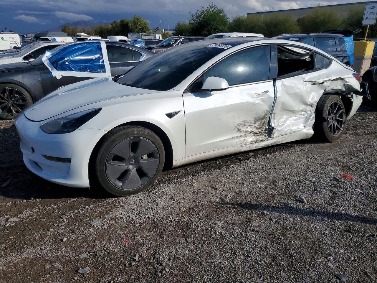 منظر 2023 TESLA MODEL 3، زاوية 1