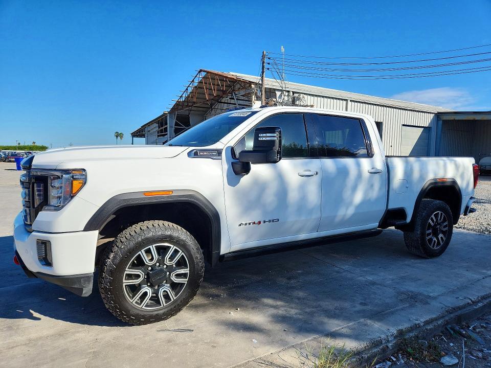 2022 GMC SIERRA K2500 AT4  