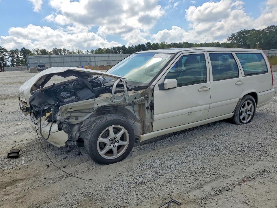 2000 VOLVO V70 BASE  