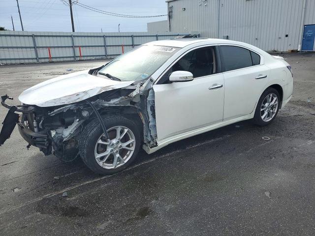 2014 NISSAN MAXIMA