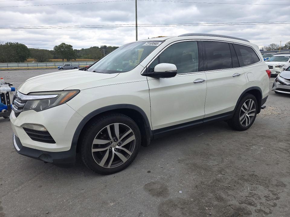 2017 HONDA PILOT TOURING  