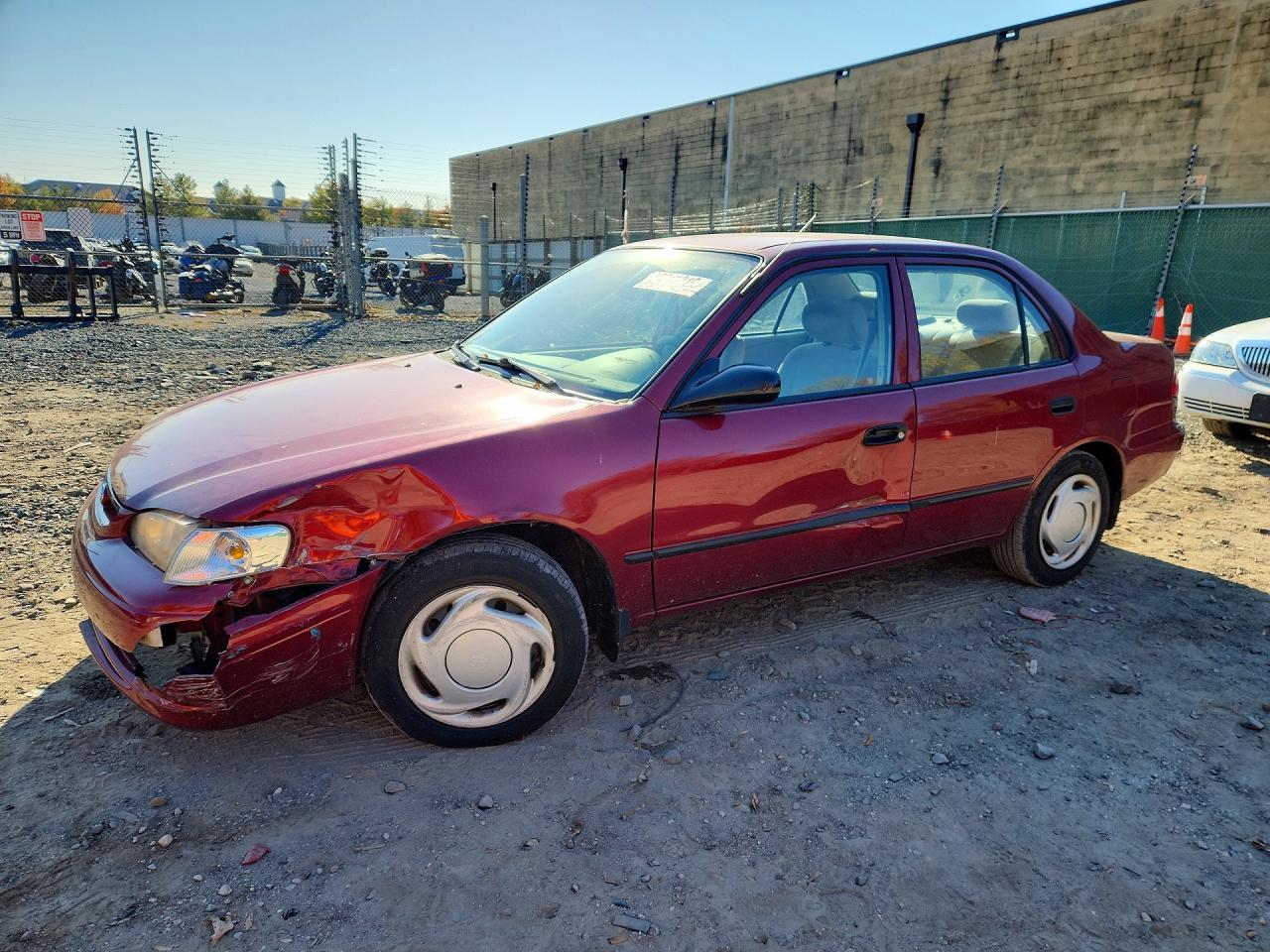Vista de 2000 TOYOTA COROLLA VE, ángulo 1