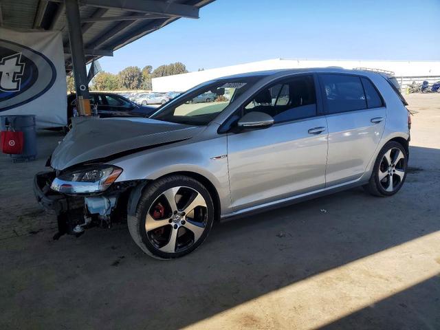 2017 VOLKSWAGEN GTI SSE  